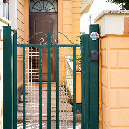 Seaside Apartament Near The Beach Minturno Exterior photo