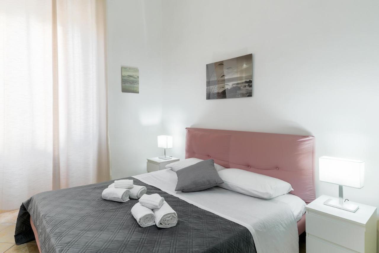 Seaside Apartament Near The Beach Minturno Exterior photo